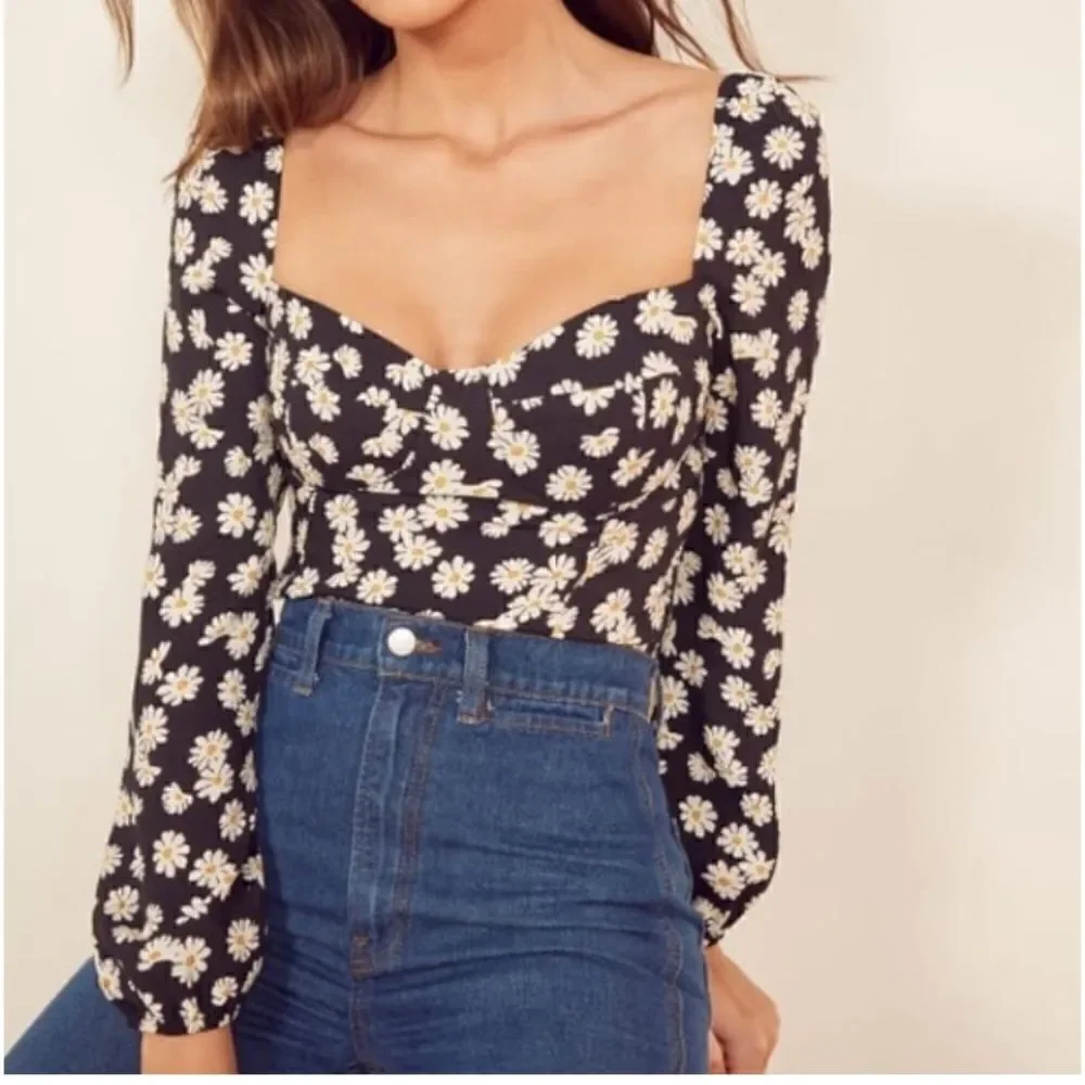 Reformation Reign Black Crop Top Blouse Daisy Floral Size 0